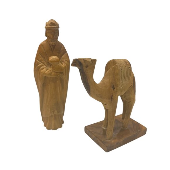 Vintage Hand Carved Nativity Set Lot of 5 3 Wise Men Camel Manger 4” Christmas - Picture 3 of 6